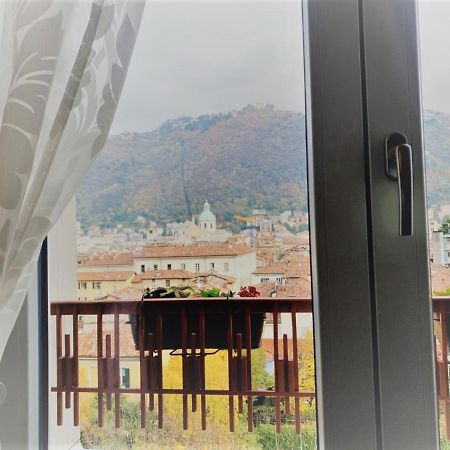 Maison 53 Incantevole Appartamento Vista Cattedrale Di Como Exteriör bild